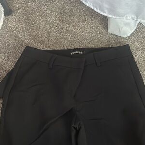 Express women’s black suit pants. Size 4R. NWT.